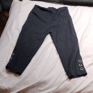 Kate Park women's capris size 8P